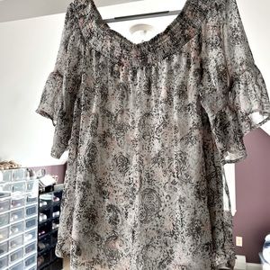 Torrid Size 3 (18/20) off-shoulder shirt